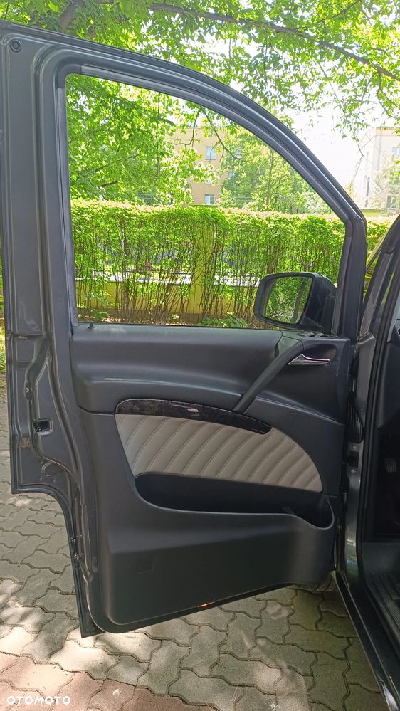 Mercedes-Benz Viano - 27