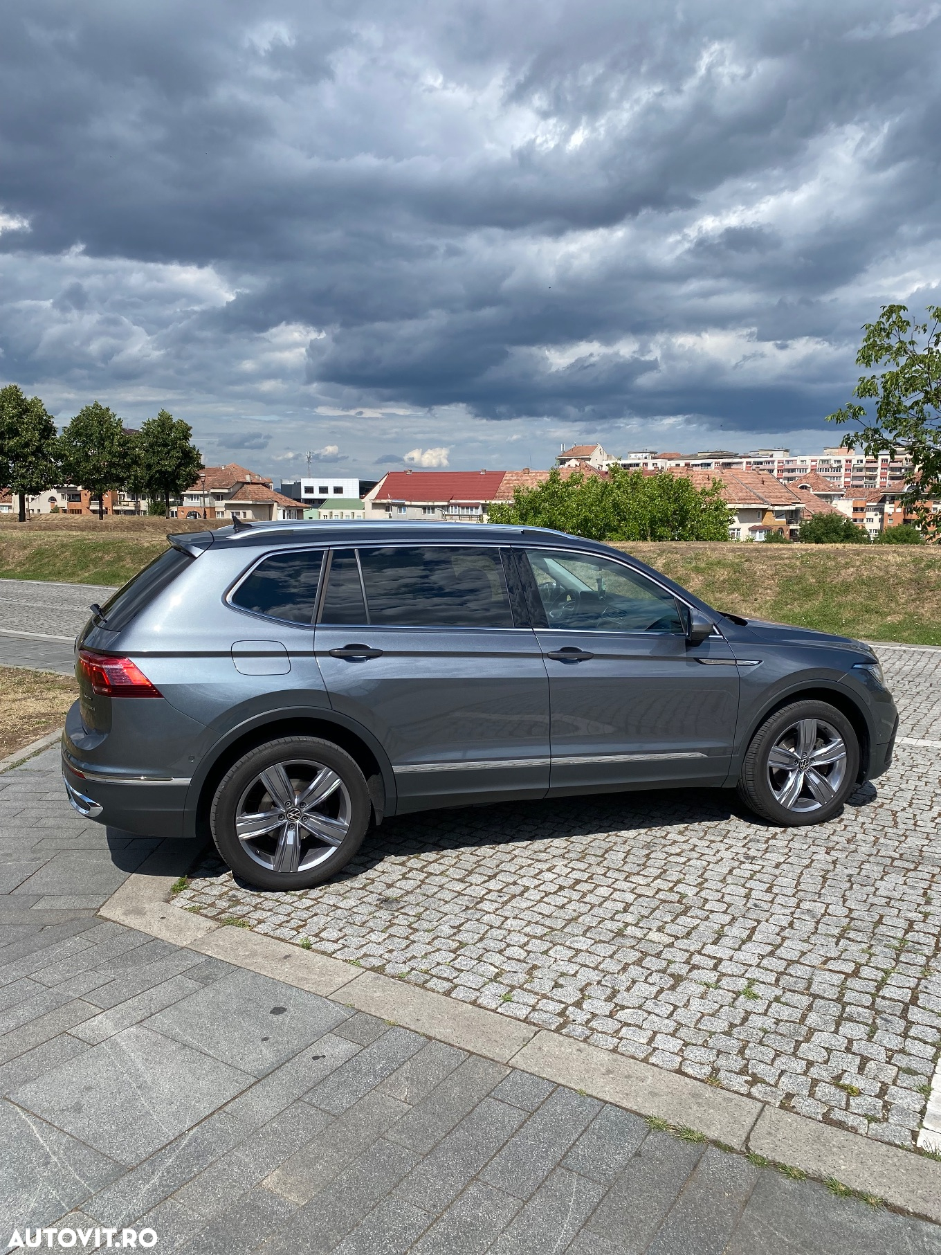 Volkswagen Tiguan Allspace 2.0 TDI 4Mot DSG Elegance - 10