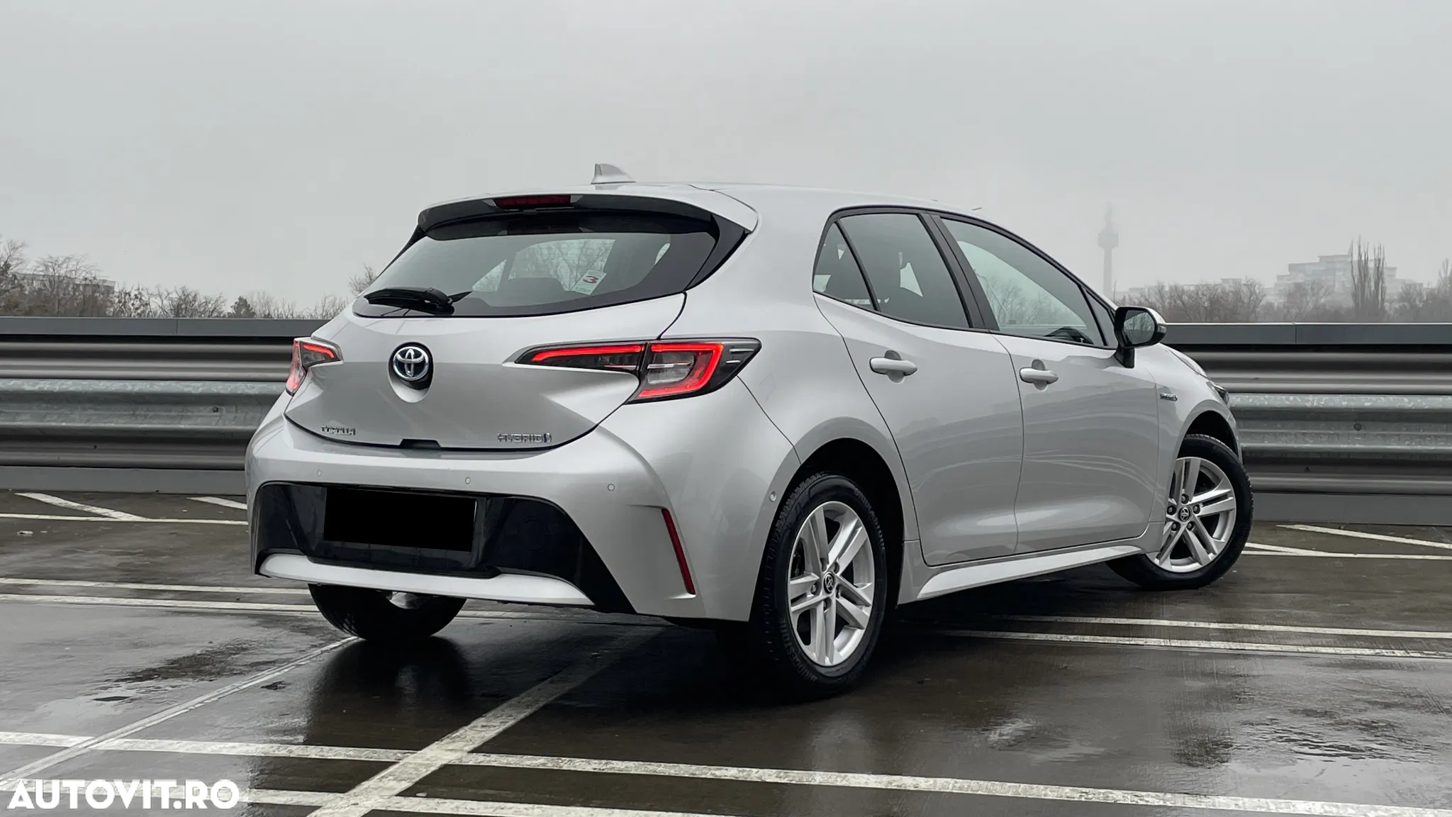 Toyota Corolla 1.8 HSD Dynamic - 5