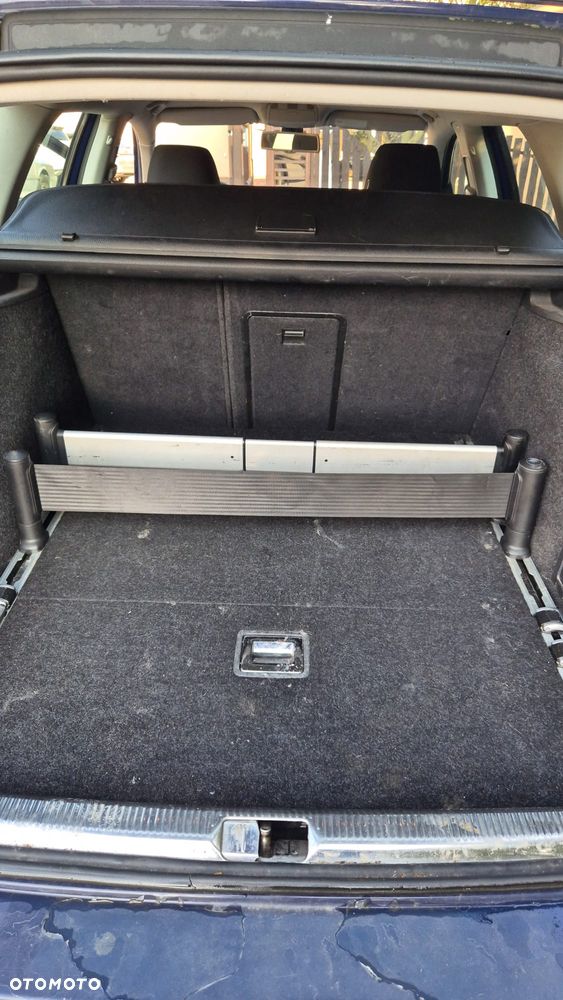 Volkswagen Passat 2.0 TDI Comfortline - 13