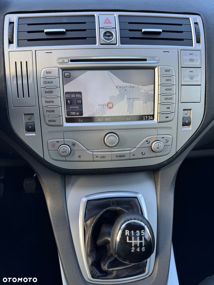 Ford Kuga 2.0 TDCi 4x4 Titanium - 22