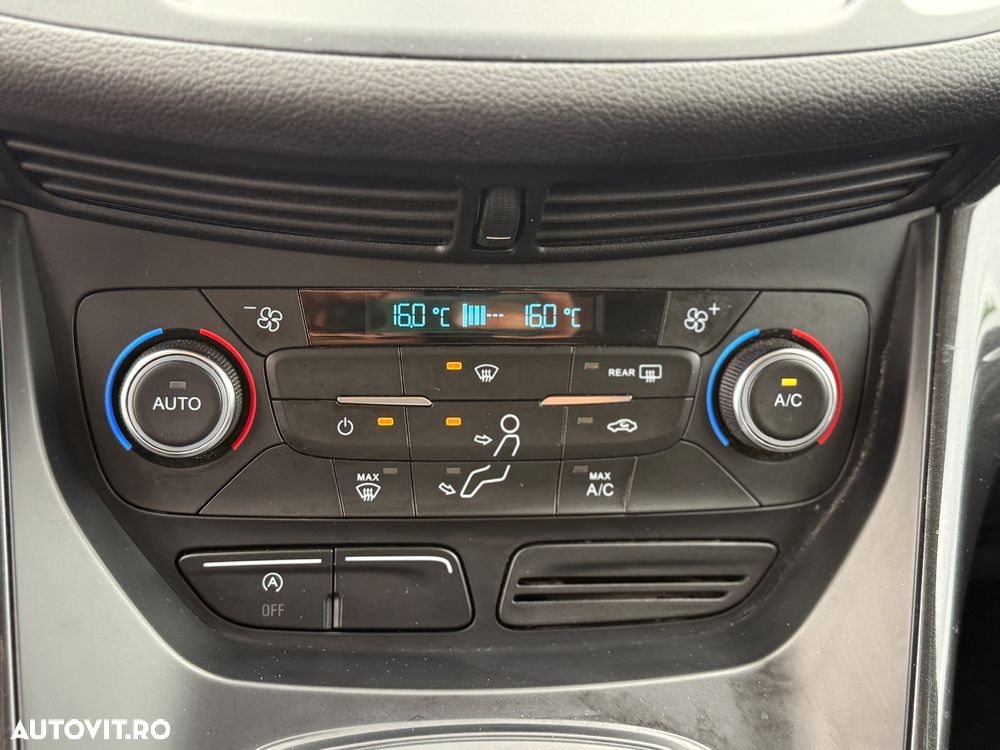 Ford Kuga 2.0 TDCi Powershift 4WD Titanium - 11