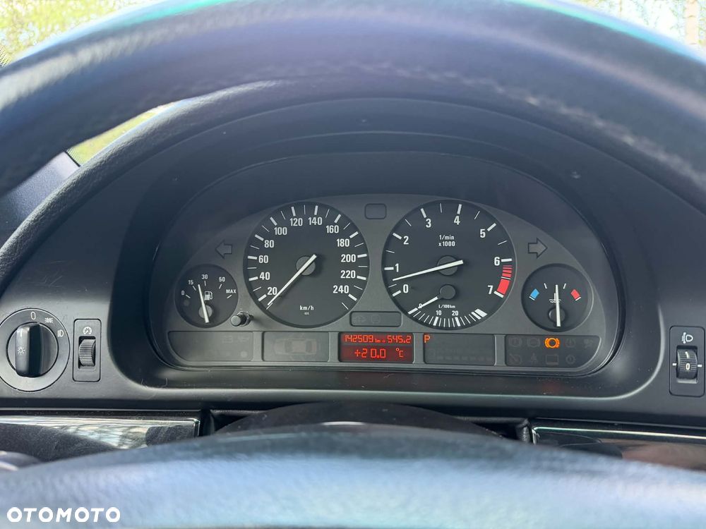 BMW Seria 5 - 8