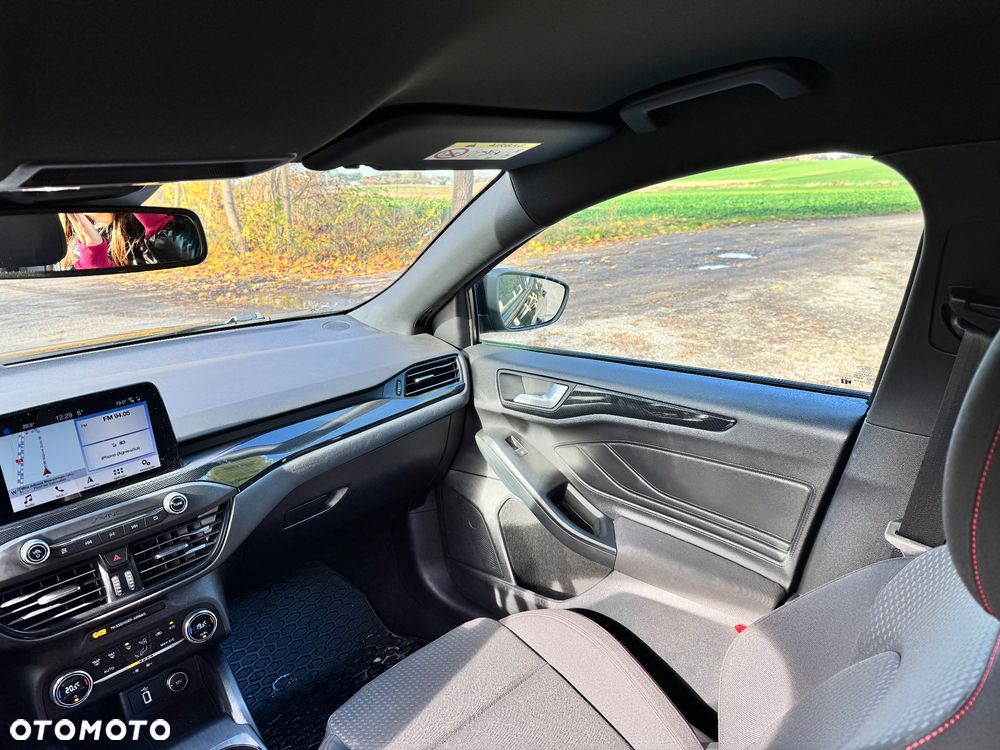 Ford Focus 1.5 EcoBoost ST-Line - 10
