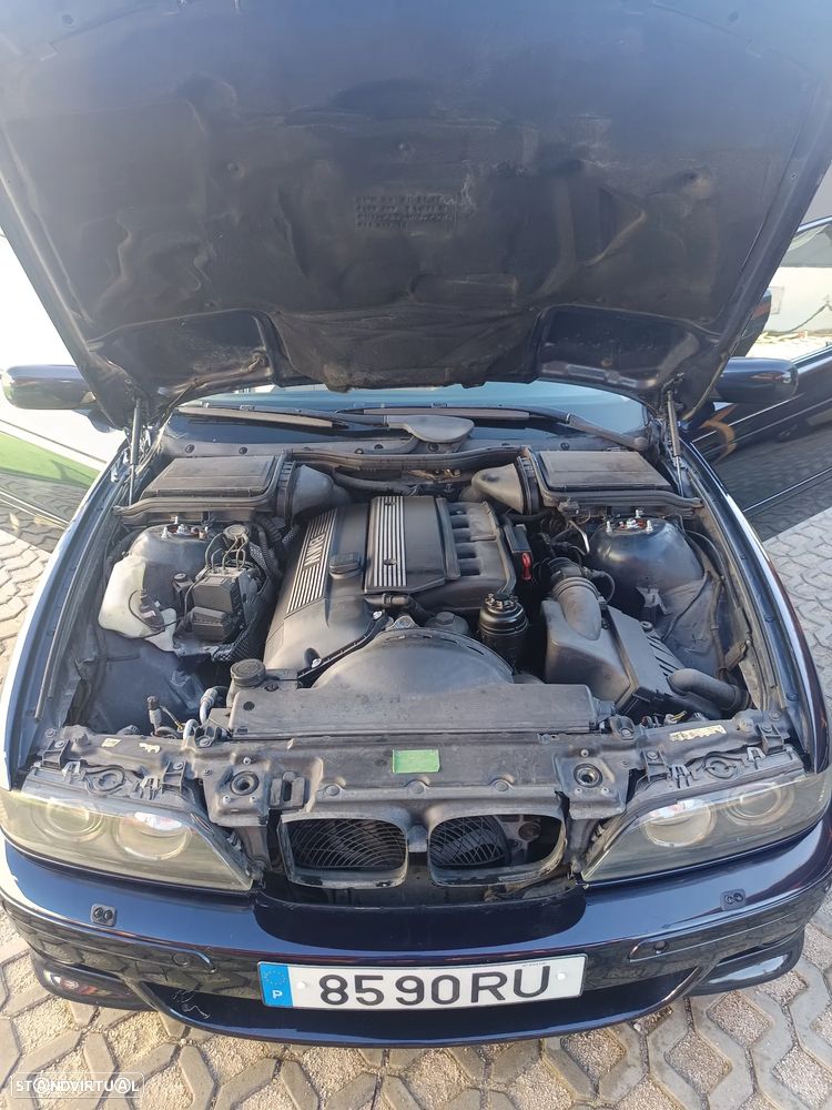 BMW 530 iA - 8