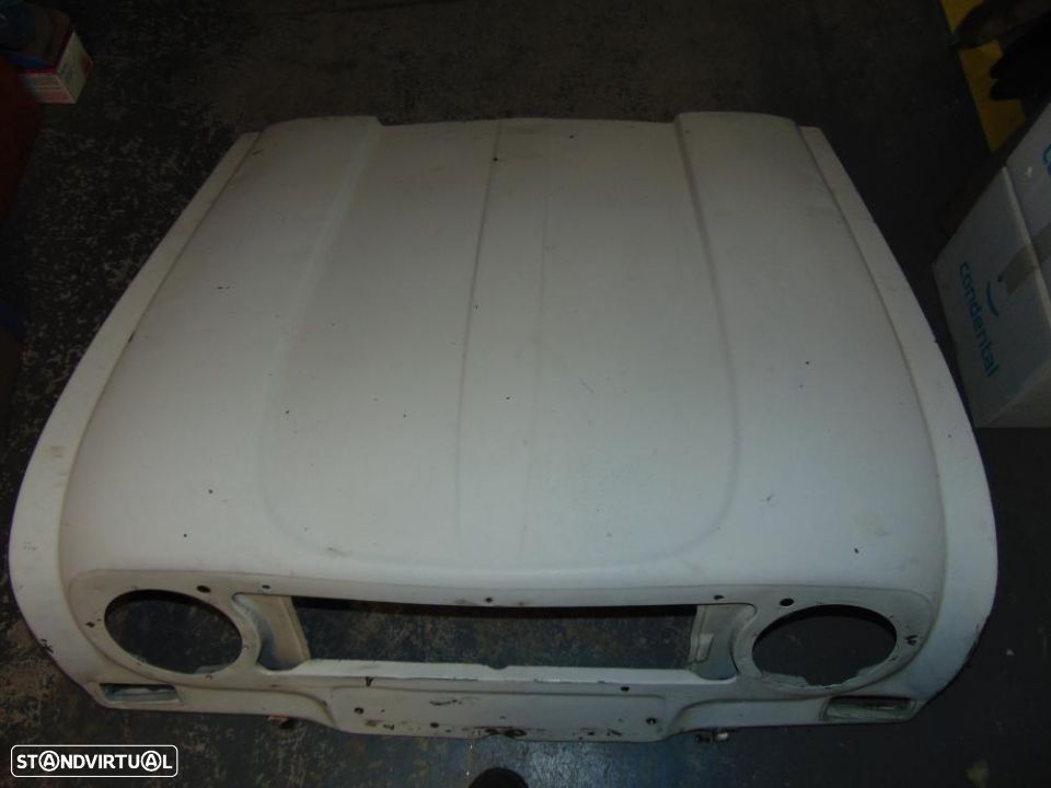 Renault 4L capot - 2