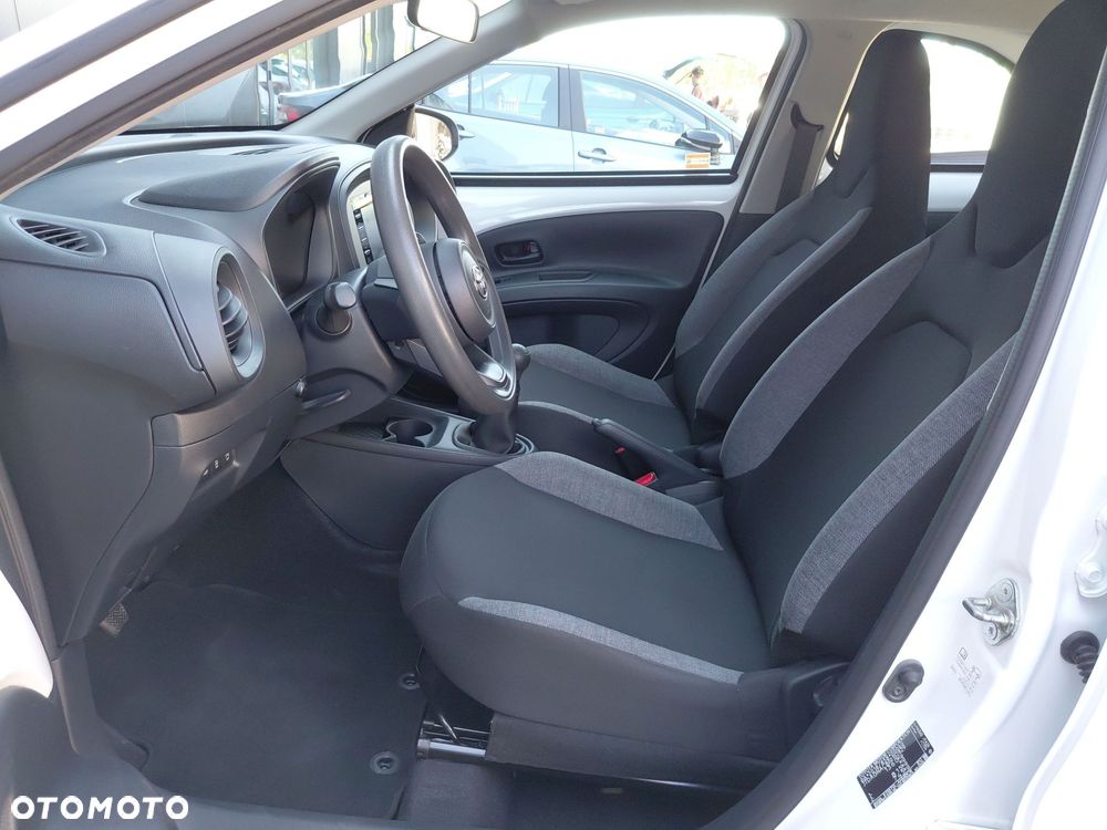 Toyota Aygo X - 15