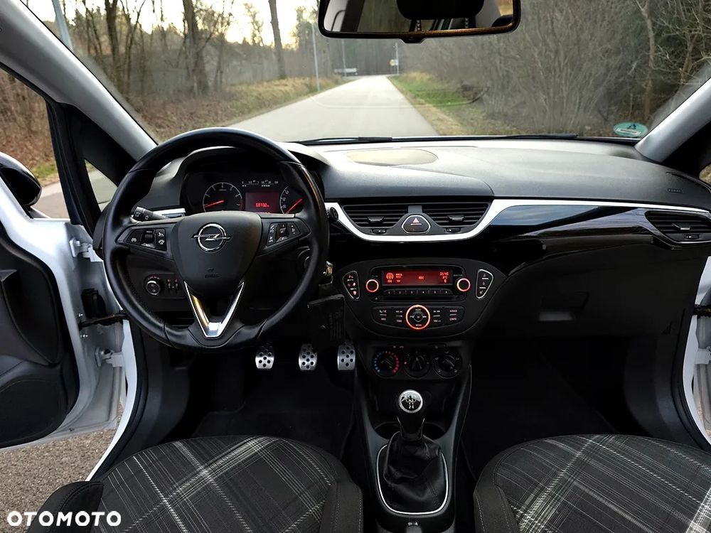 Opel Corsa 1.4 Cosmo - 26