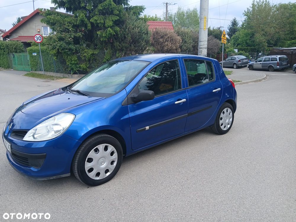 Renault Clio - 2