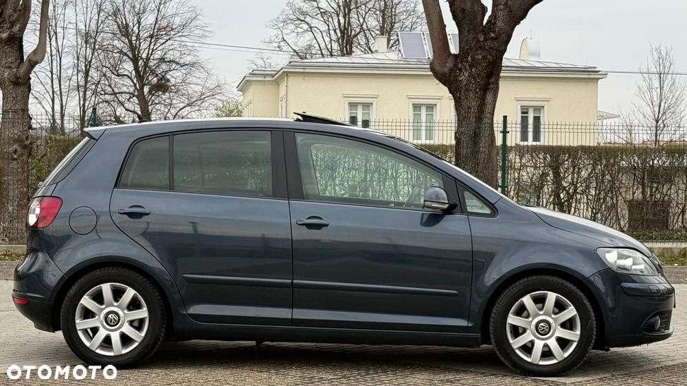 Volkswagen Golf Plus 2.0 TDI Tour Edition - 28