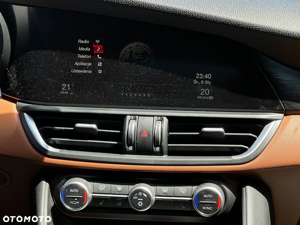 Alfa Romeo Giulia - 18