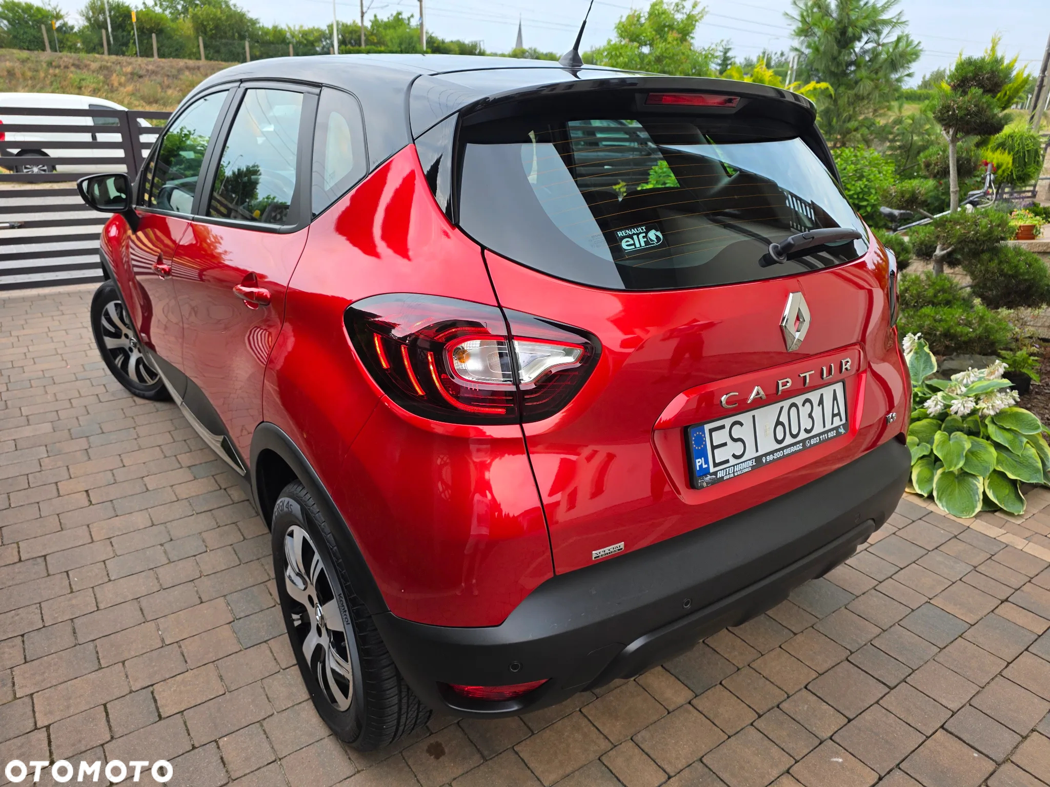 Renault Captur - 19