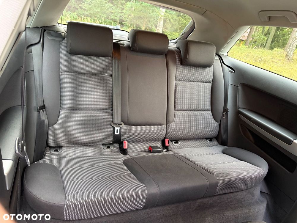 Audi A3 3-drzwiowe 2.0 TDI DPF Ambiente - 11