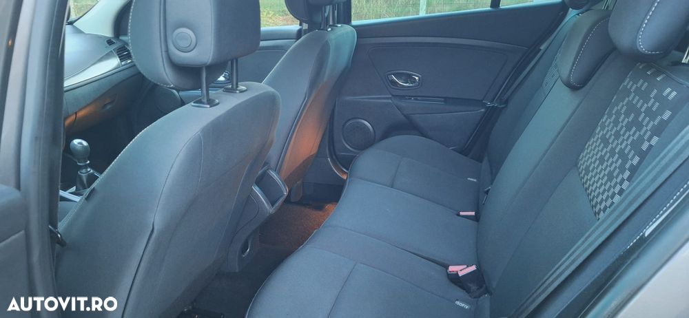 Renault Megane 1.5 dCI Privilege - 7