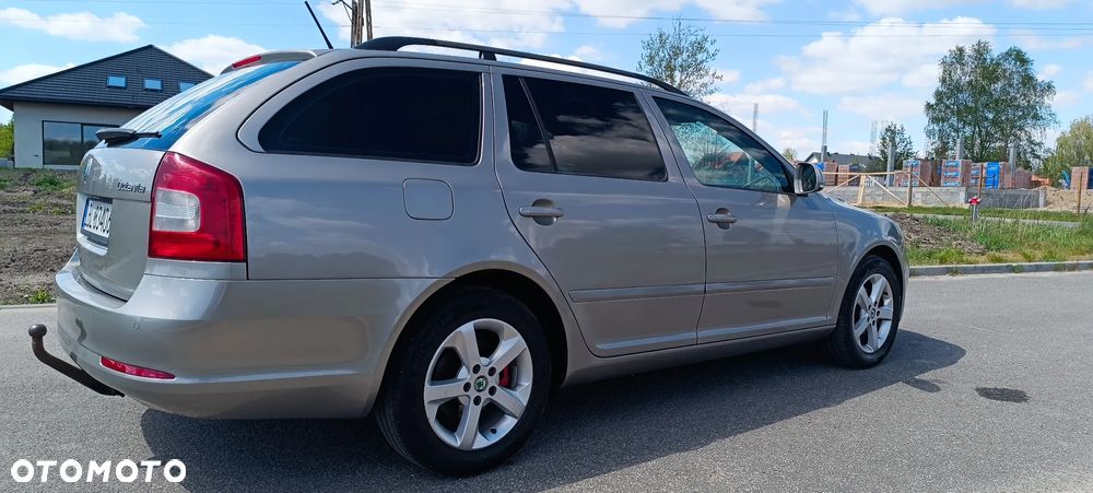 Skoda Octavia 1.8 T FSI Ambiente - 9
