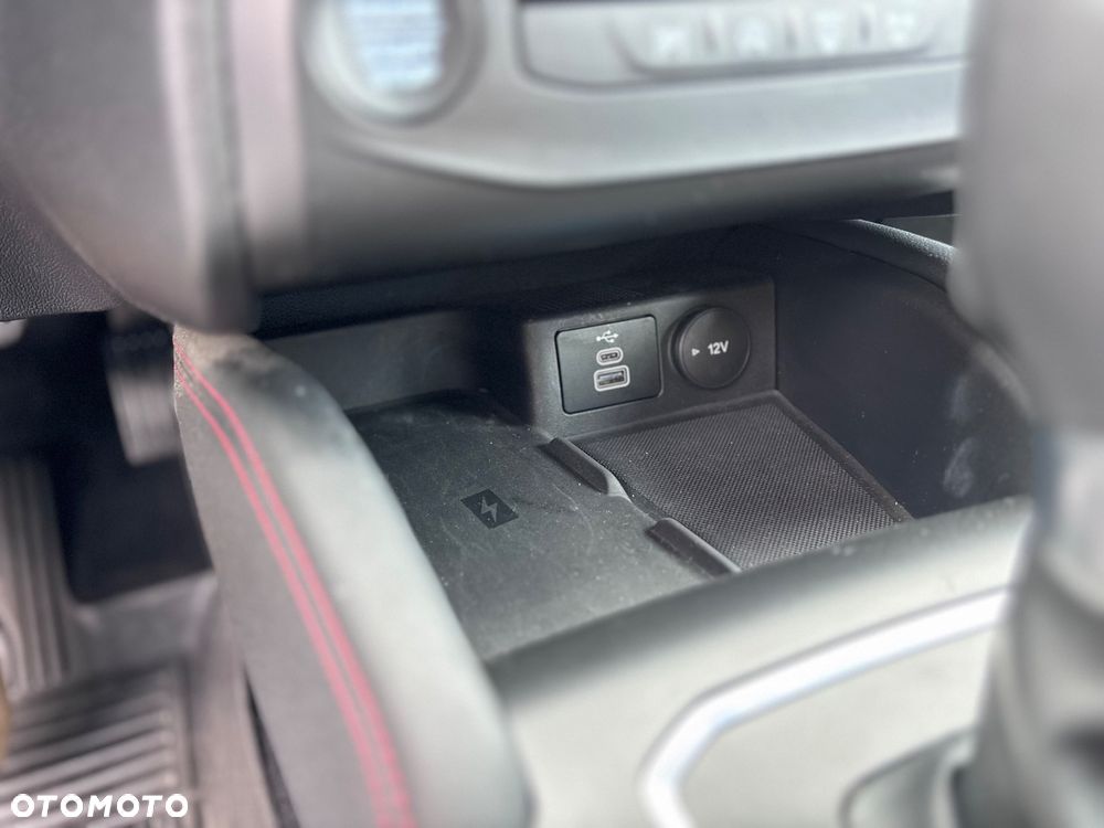 Ford Focus 1.0 EcoBoost mHEV ST-Line X - 28