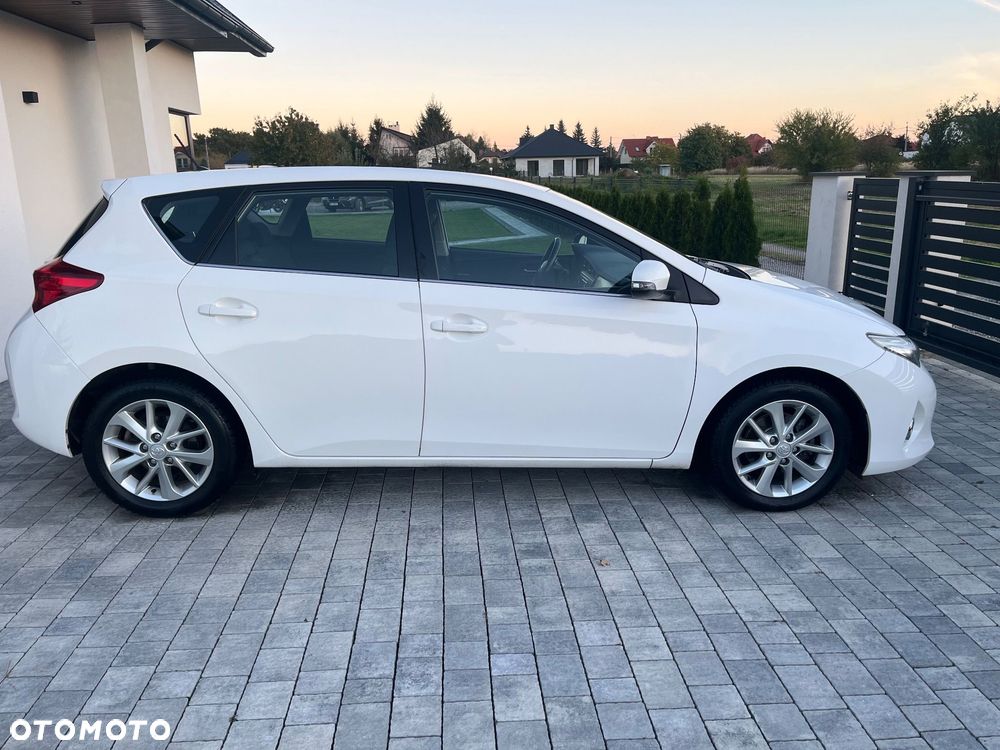 Toyota Auris - 4