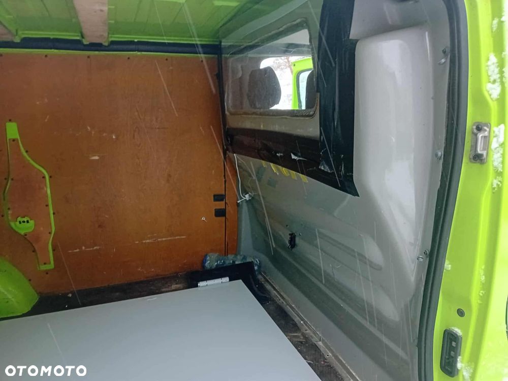 Renault TRAFIC - 7