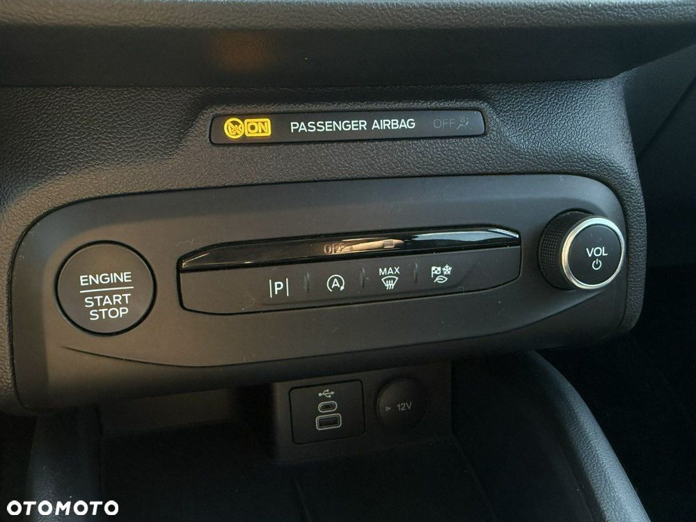 Ford Focus 1.0 EcoBoost Titanium - 12