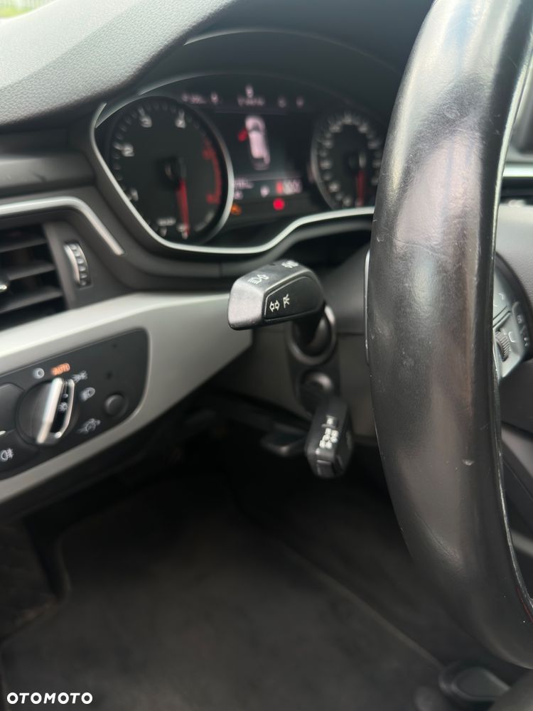 Audi A4 Avant 2.0 TDI S tronic - 16