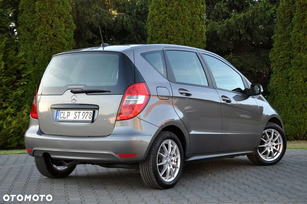 Mercedes-Benz Klasa A 160 BlueEFFICIENCY Elegance Special Edition - 9
