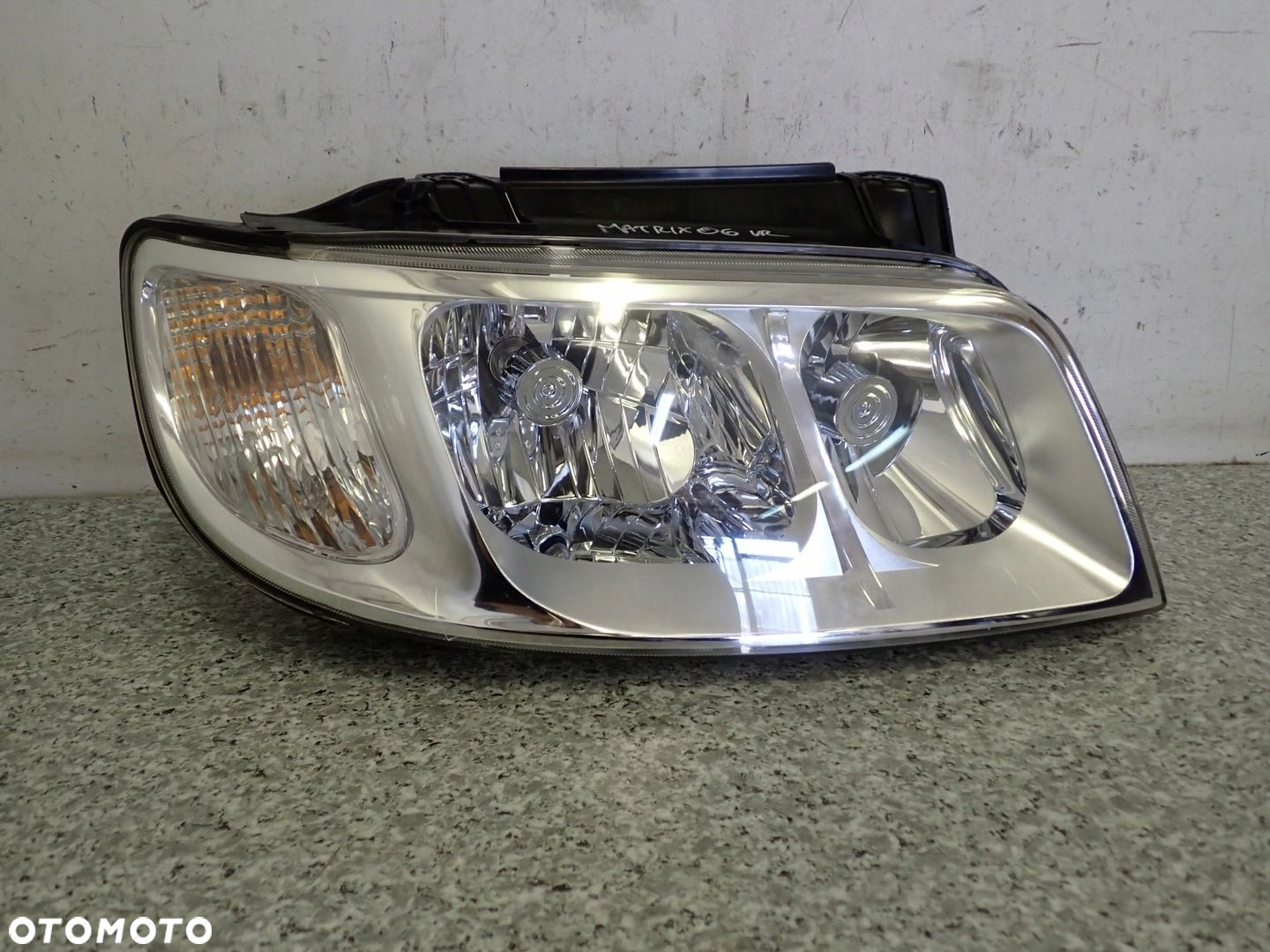 HYUNDAI MATRIX 05-07 LAMPA PRZEDNIA PRAWA REFLEKTOR EUROPA - 2