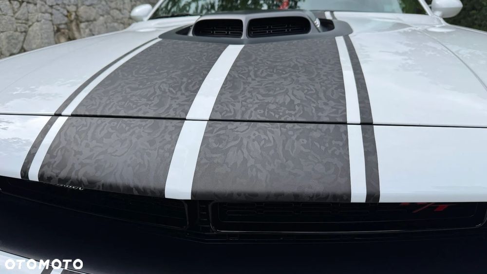 Dodge Challenger 6.4 Scat Pack - 21