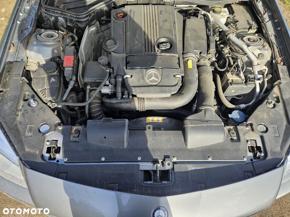 Mercedes-Benz SLK 200 CGI - 16