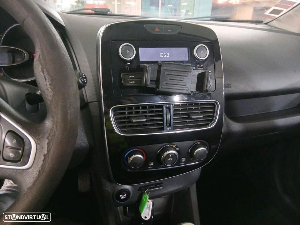 Renault Clio 1.5 dCi Zen - 3
