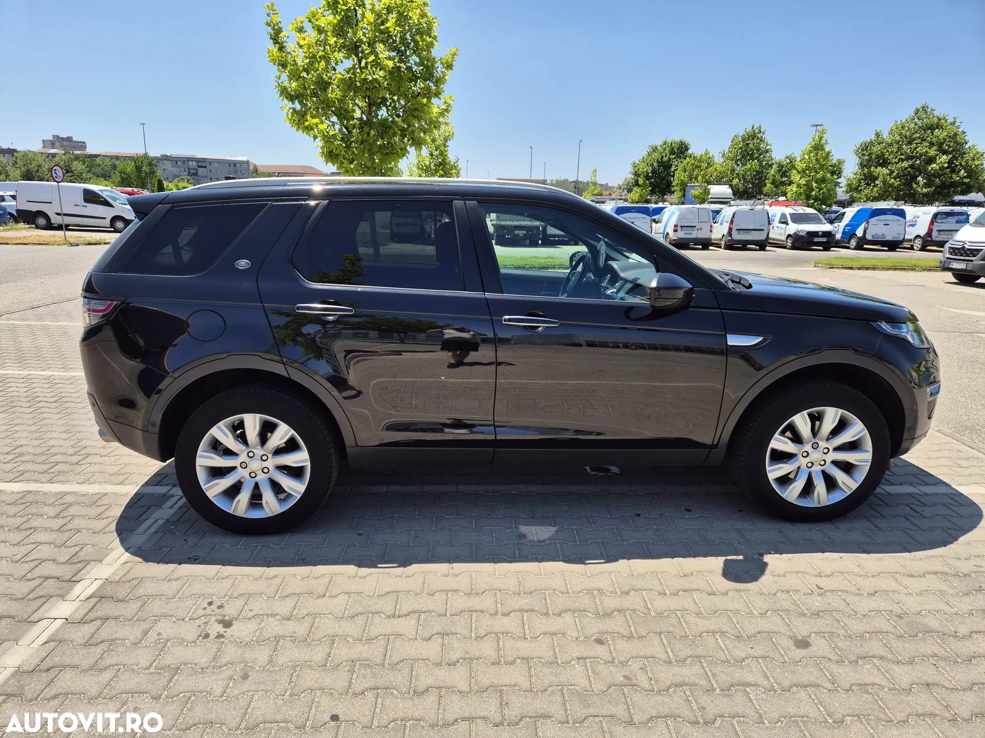 Land Rover Discovery Sport - 6