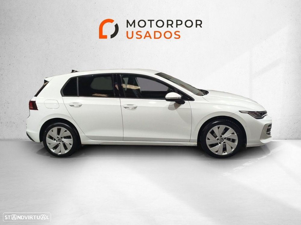 Volkswagen Golf 1.5 TSI Urban — fotografia 4