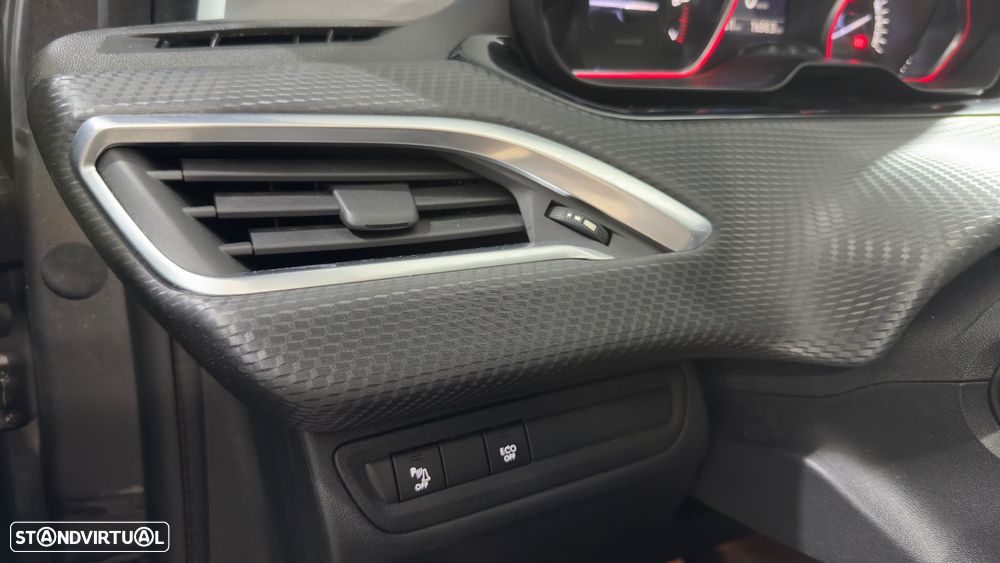 Peugeot 2008 1.2 PureTech GT Line - 18