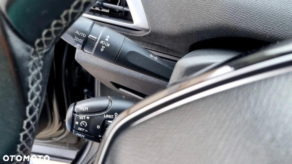 Peugeot 5008 - 22