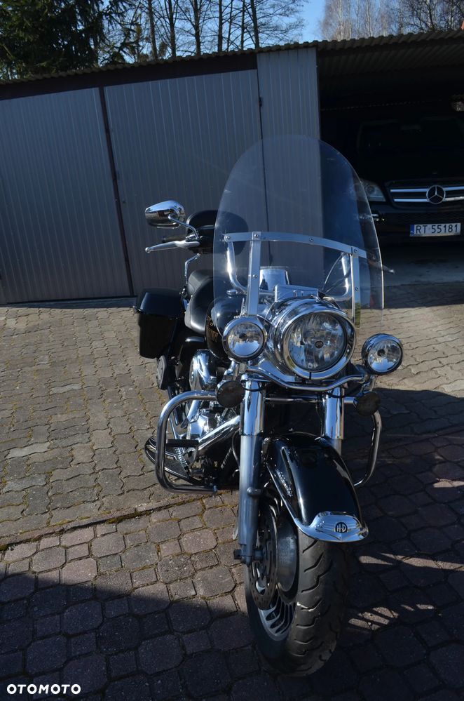 Harley-Davidson Touring Street Glide - 36