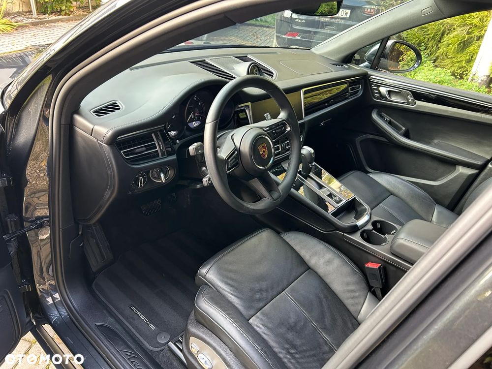 Porsche Macan - 8
