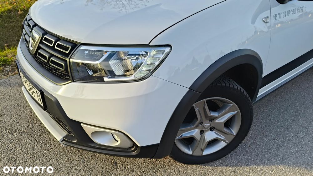 Dacia Sandero - 12
