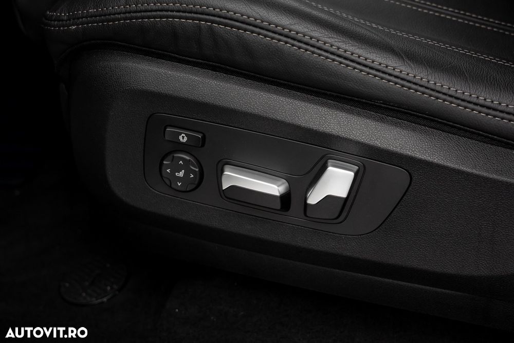 BMW X6 xDrive40i AT MHEV - 16