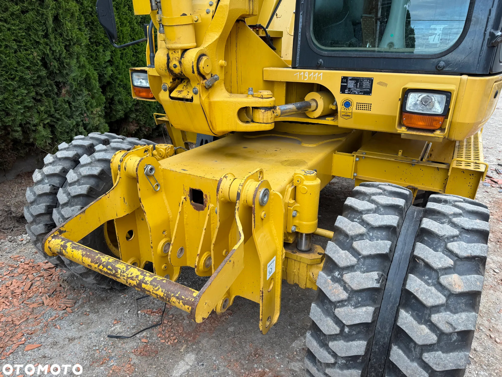 Komatsu PW 98MR-8 - 2