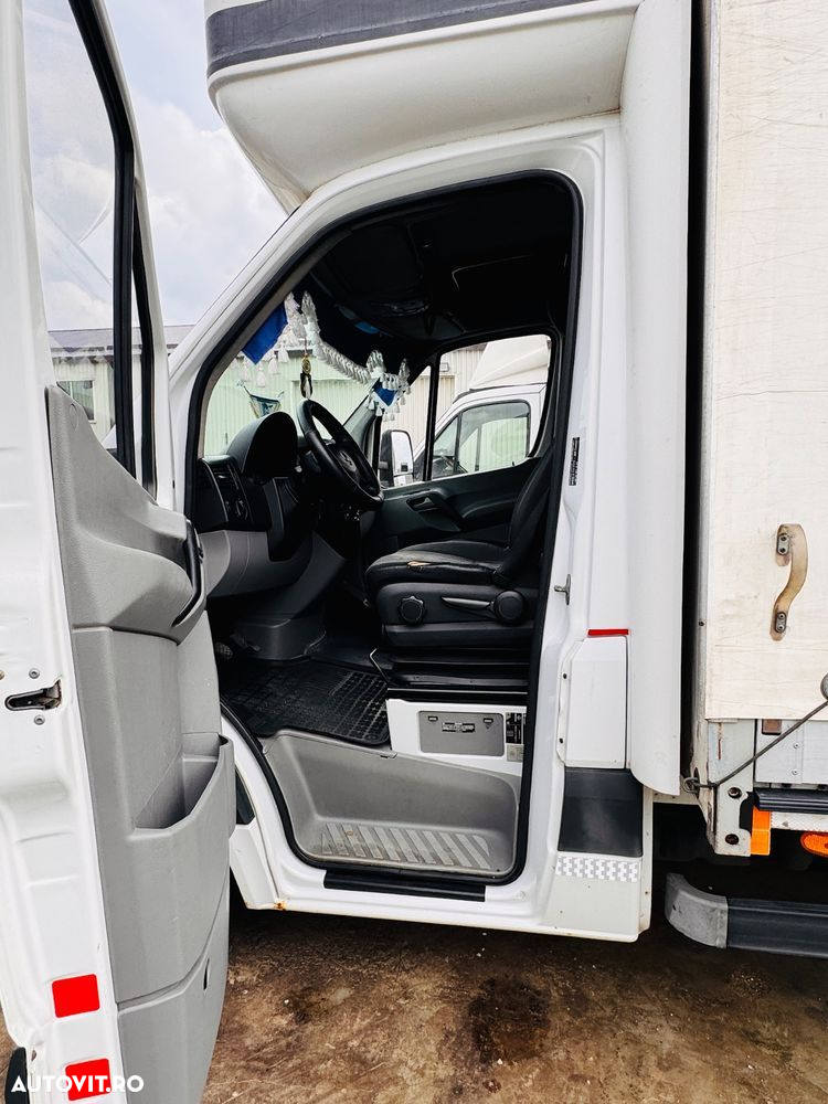 Mercedes-Benz Sprinter - 7