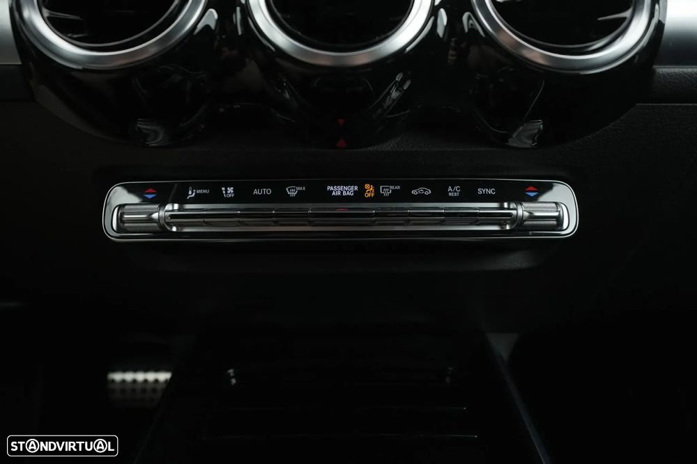 Mercedes-Benz GLB 180 d AMG Line - 21