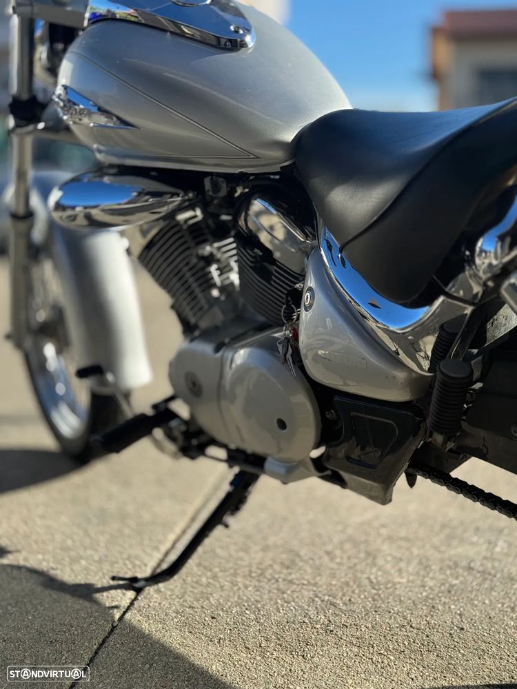 Suzuki VL Intruder - 5