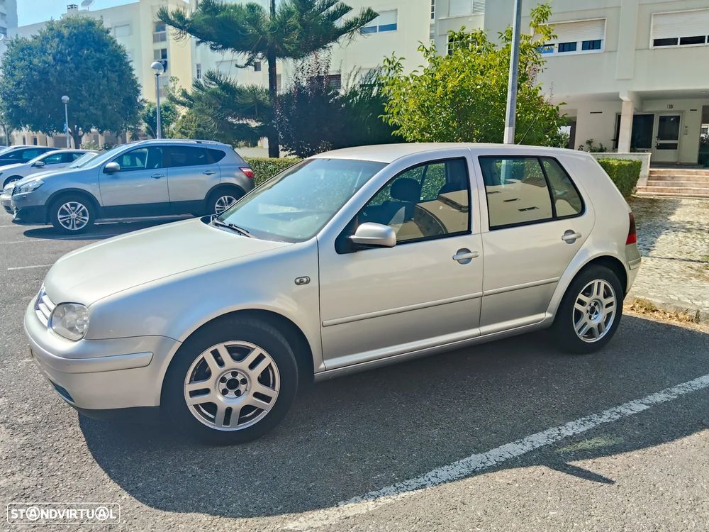 VW Golf 1.9 TDi Highline - 1