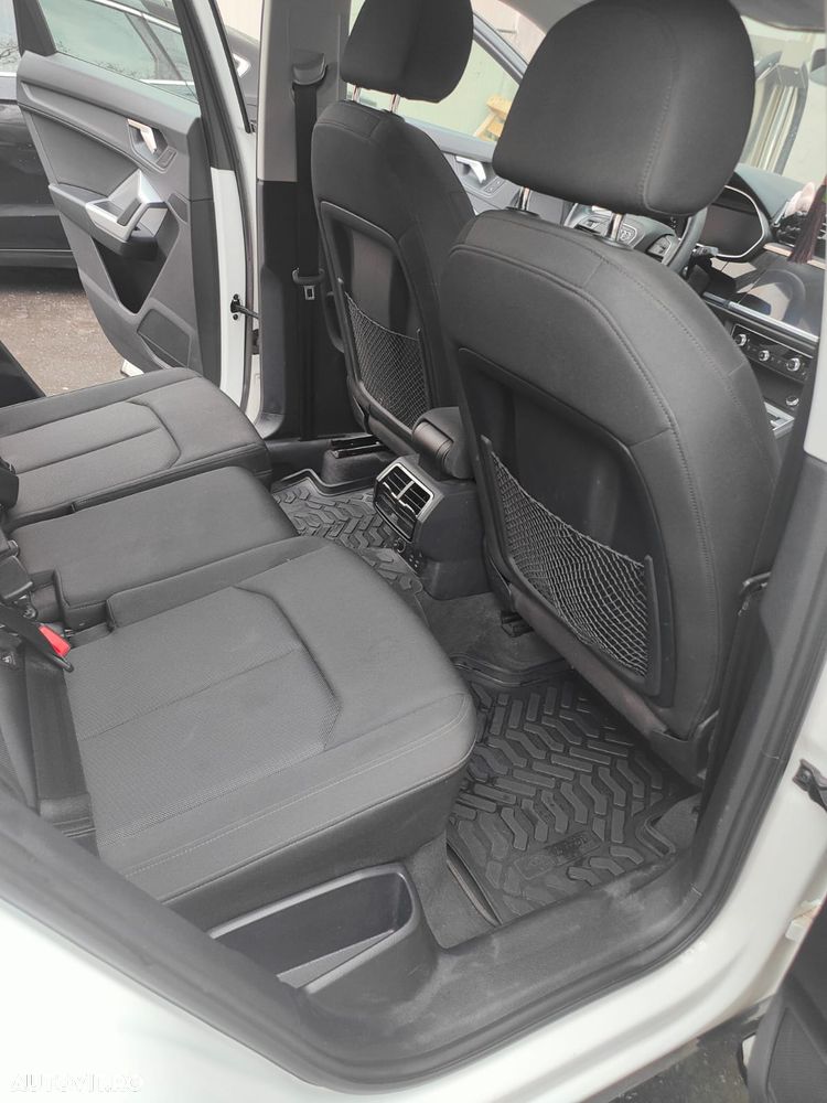 Audi Q3 35 TFSI S tronic - 4