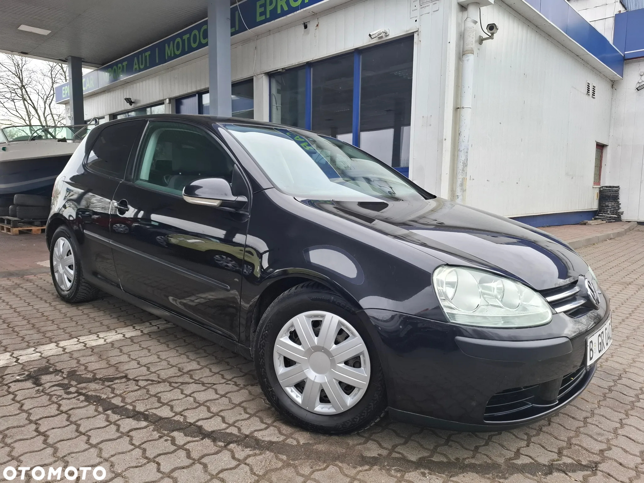 Volkswagen Golf 2.0 TDI DPF BlueMotion Technology DSG Comfortline - 4