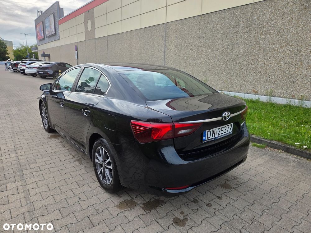 Toyota Avensis 2.0 Premium MS - 8