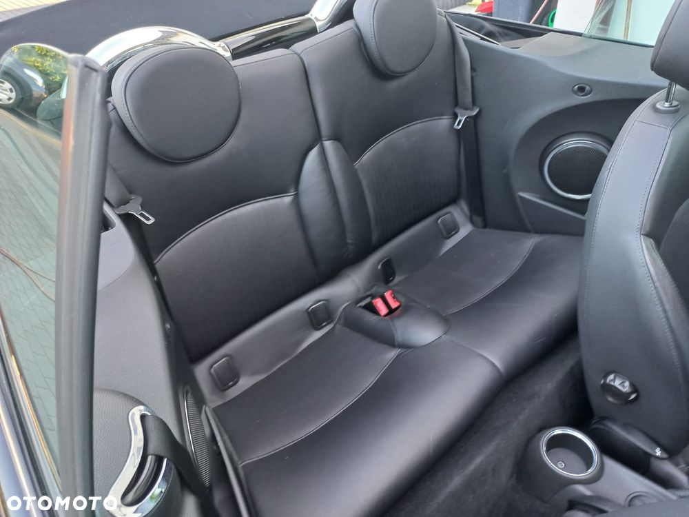 MINI Cooper Cabrio - 14