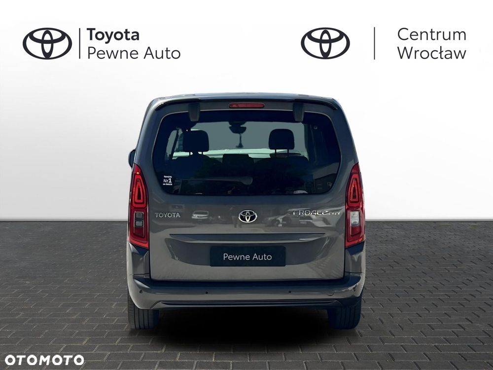 Toyota Proace City Verso Long 1.2 D-4T Business - 4