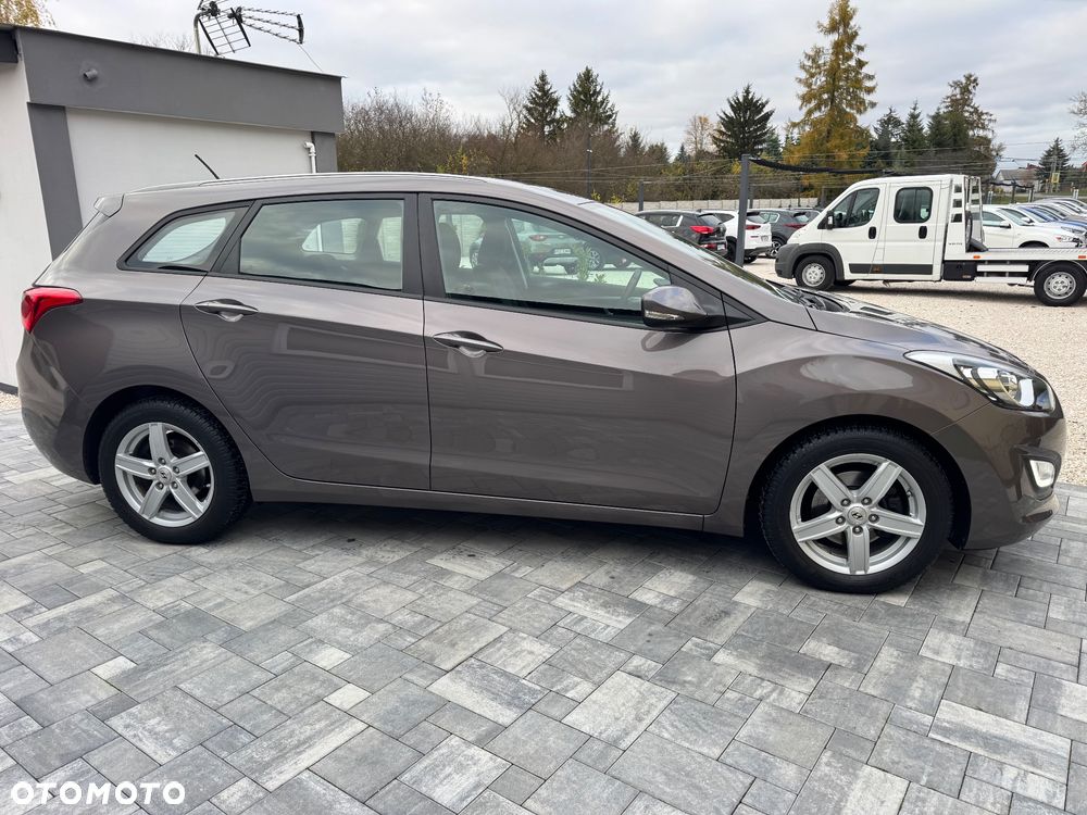 Hyundai i30 1.6 GDI Premium - 15
