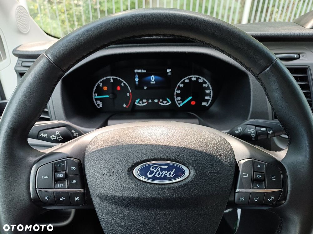 Ford Transit - 17