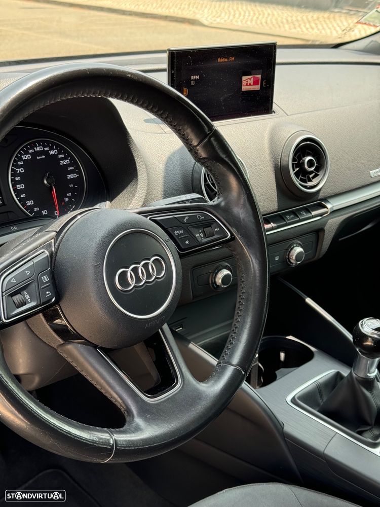 Audi A3 Sportback 1.6 TDI - 8